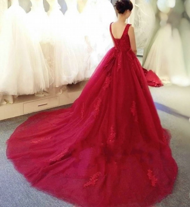Luxury Red Wedding Dress,bridal Gown Vneck Aline Tulle Applique